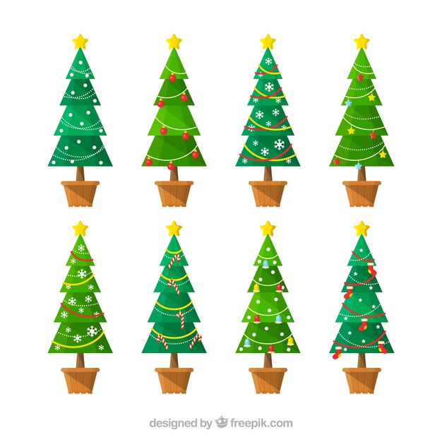 Ocho altos árboles navideños
