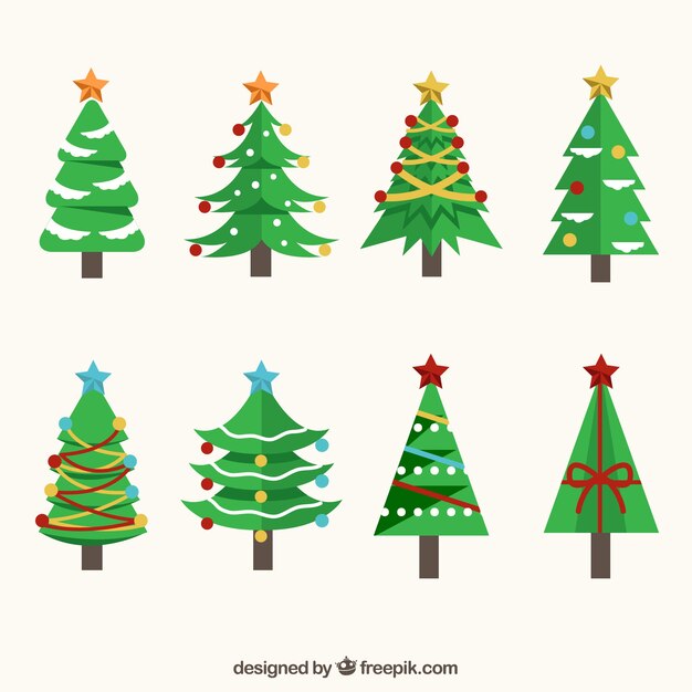 Ocho árboles de navidad decorados