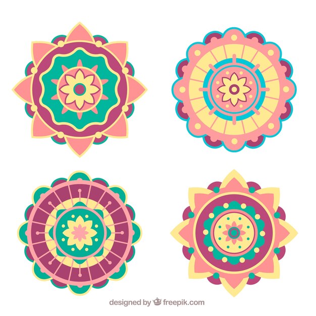 Pack de cuatro mandalas de colores en diseño plano