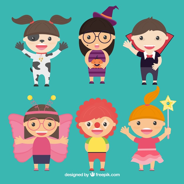 Vector gratuito pack de seis niños disfrazados para halloween en diseño plano