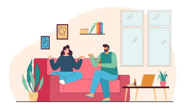 Pareja de personas comiendo comida chatarra, sentados en el sofá de casa. Hombre y mujer con pizza, cerveza y hot dog pasar tiempo juntos ilustración vectorial plana. Dieta poco saludable, comida rápida, concepto de fin de semana perezoso