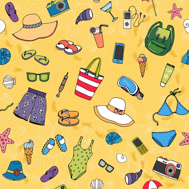 Patrón de vector transparente de playa con iconos de verano dispersos como sombreros para el sol traje de baño tangas gafas de sol conchas de helado estrellas de mar y cócteles en la arena dorada conceptual de unas vacaciones de verano