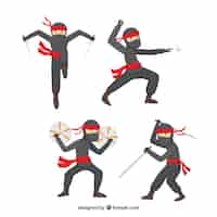 Vector gratuito personaje de ninja en distintas posturas con diseño plano