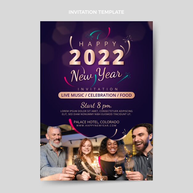 Plantilla de invitación de año nuevo degradado