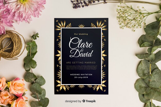 Plantilla de invitación de boda en diseño plano
