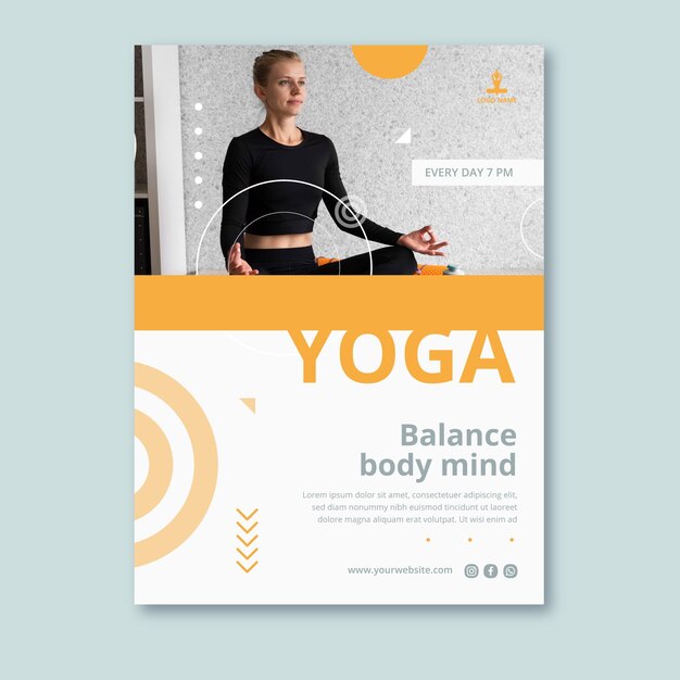 Vector gratuito plantilla de póster de práctica de yoga