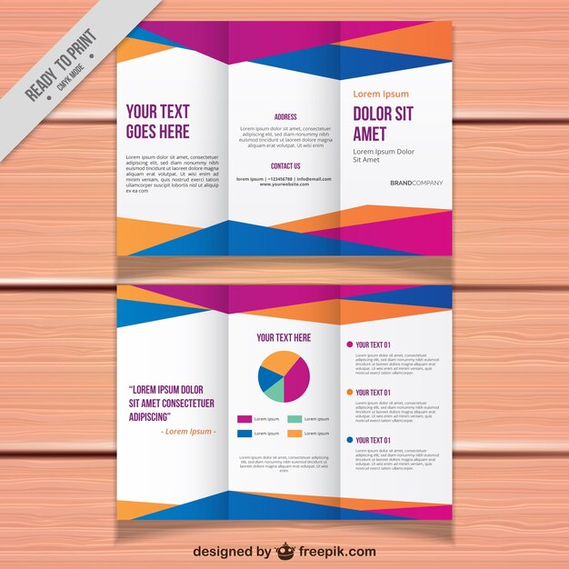 Plantilla de tríptico de negocios con formas de colores