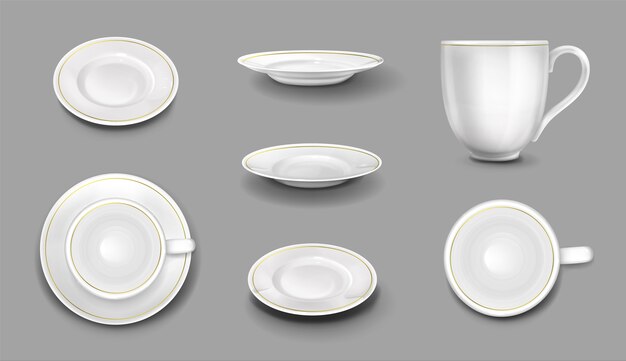 Platos y tazas blancos con borde dorado, tazas y platos de cerámica 3d realistas vista superior y lateral. Vajilla de porcelana vacía, cubiertos para comida y bebida, ilustración vectorial, conjunto de iconos aislados