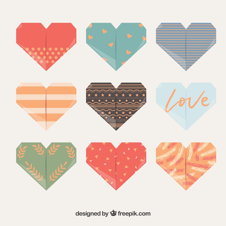 Vector gratuito set de bonitos corazones abstractos de origami