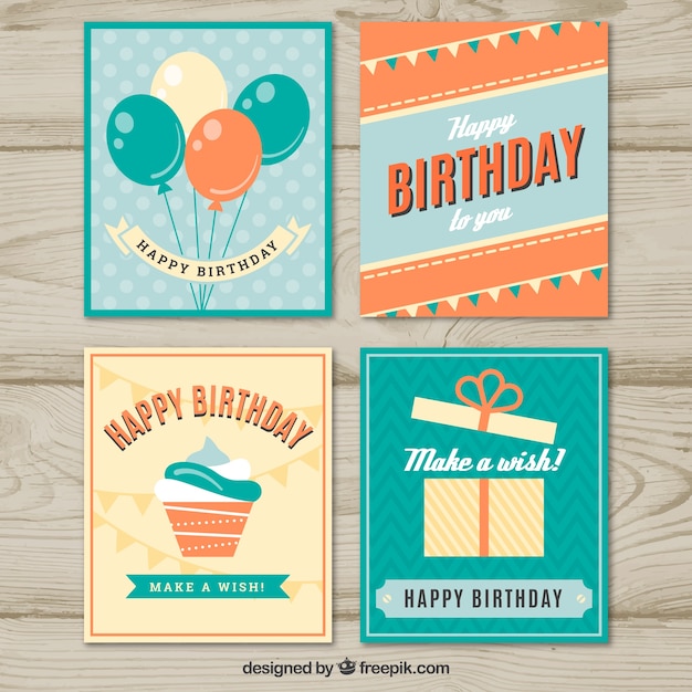 Vector gratuito set de cuatro tarjetas de cumpleaños en estilo vintage