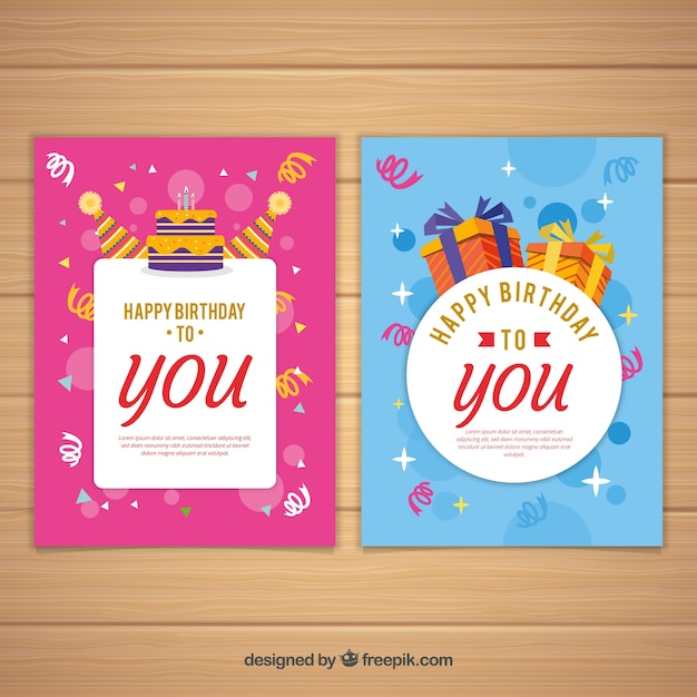 Vector gratuito set de dos tarjetas de cumpleaños en diseño plano
