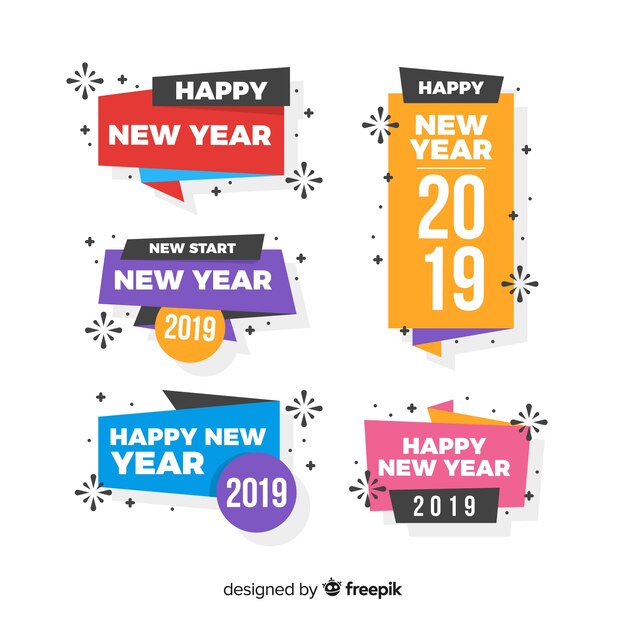 Set de etiquetas e insignias de año nuevo