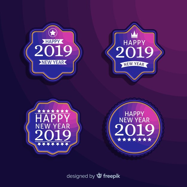 Set de etiquetas e insignias de año nuevo
