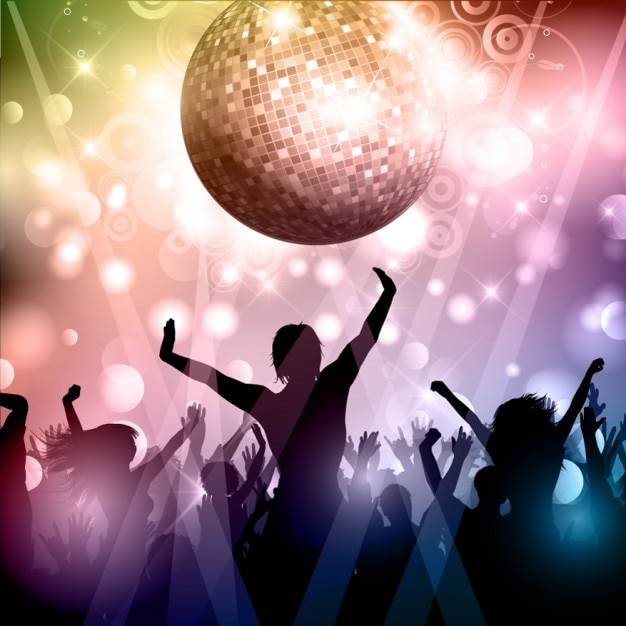 Siluetas de multitud de fiesta con bola de discoteca