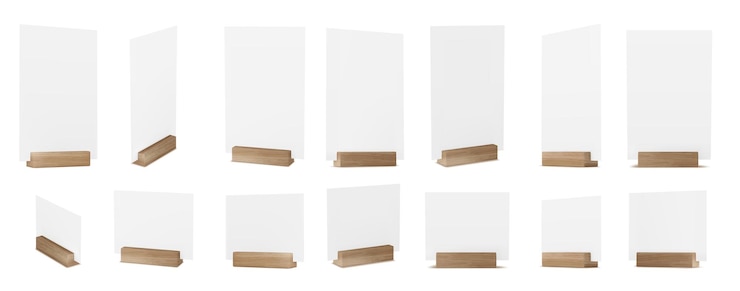 Vector gratuito soporte de madera de tarjeta de menú maqueta en blanco de vector 3d folleto de papel con marco de madera aislado sobre fondo blanco pantalla de fotos para conjunto de ilustración de base de escritorio etiqueta de hoja a5 de restaurante para promoción de eventos