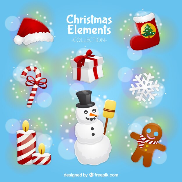 Surtido de ornamentos de navidad y muñeco de nieve