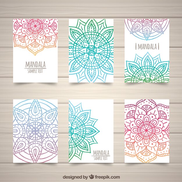 Surtido de seis tarjetas con geniales mandalas