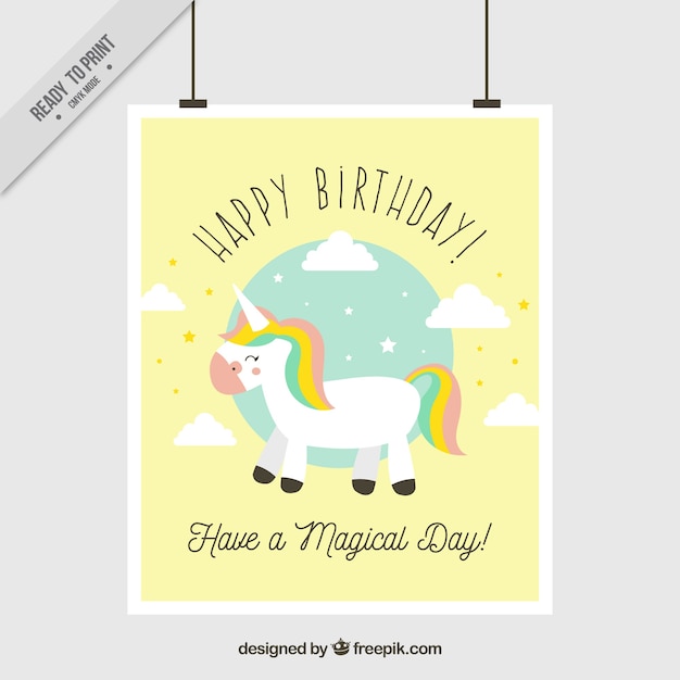 Vector gratuito tarjeta de felicitación de cumpleaños con unicornio