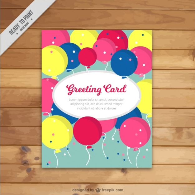 Vector gratuito tarjeta de felicitación con globos de colores y confeti