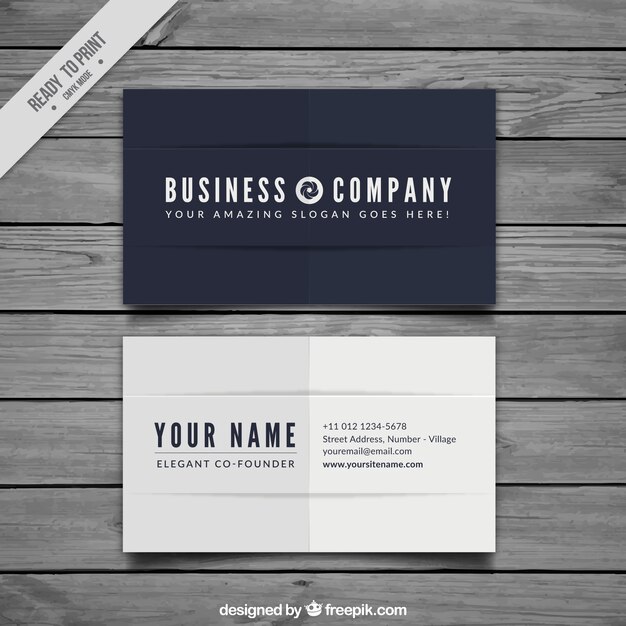 Tarjeta de visita elegante en diseño plano