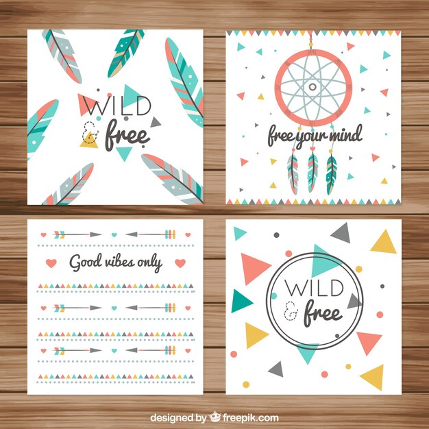 Tarjetas de felicitación boho fantásticas con elementos dibujados a mano