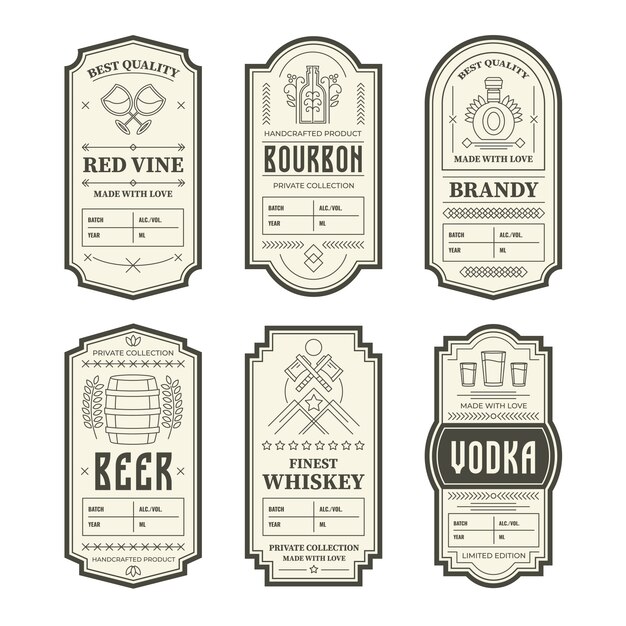 Varias etiquetas de botellas de alcohol vintage