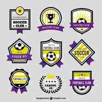 Vector gratuito variedad de insignias de fútbol