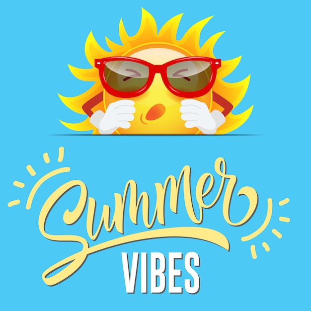 Verano vibra saludo con sol de dibujos animados en gafas de sol sobre fondo azul astuto.