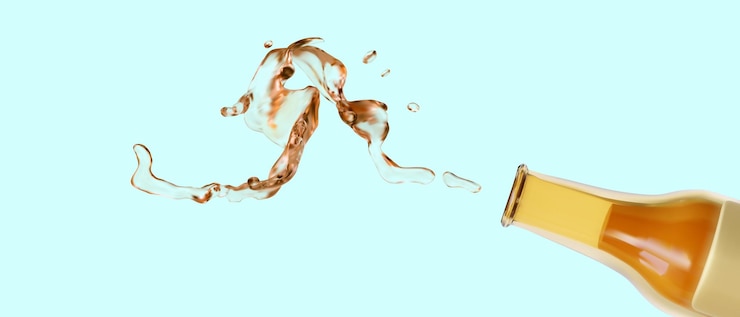 Vector 3d salpicaduras realistas de cerveza y botella de bebida alcohólica