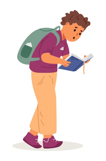 Adolescente emocionado con mochila caminando y leyendo un libro