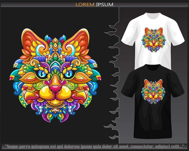 Artes coloridas del mandala de la cabeza del gato aisladas en la camiseta blanca y negra