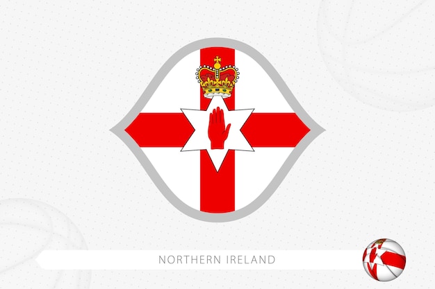 Vector bandera de irlanda del norte para la competición de baloncesto sobre fondo de baloncesto gris.