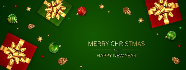 Banner de Navidad con bolas, piñas, abalorios, regalos navideños con lazo dorado y estrellas brillantes sobre fondo verde. La ilustración se puede utilizar para diseños navideños, carteles, tarjetas, sitios web y encabezados.