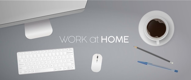 Banner de trabajo en casa. Escritorio de oficina con vista superior y endecha plana con computadora. Café, lápiz, bolígrafo, teclado, mouse de computadora, monitor. Realista