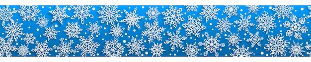 Banner transparente de Navidad de copos de nieve de papel con sombras suaves sobre fondo azul claro. Con repetición horizontal