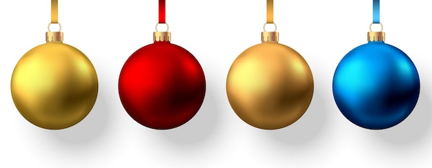Bolas de Navidad azul rojo oro realistas aisladas sobre fondo blanco