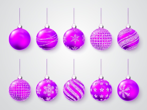 Bolas de navidad que brillan intensamente brillantes. decoración navideña