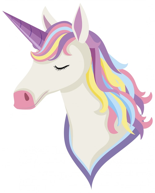 Cabeza de unicornio con melena arco iris y cuerno aislado sobre fondo blanco.