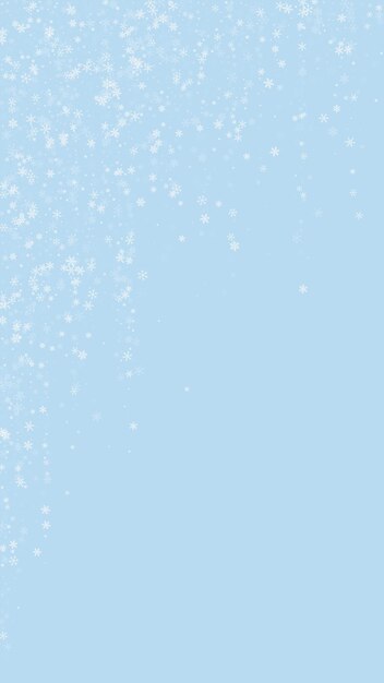 Caída mágica de nieve trasfondo navideño Flocos de nieve y estrellas volando sutilmente en un telón de fondo azul claro de invierno Caída mágica de nieve paisaje de vacaciones Ilustración vectorial vertical