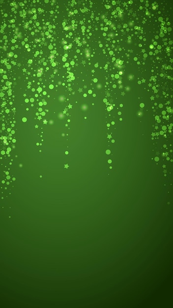 Caída mágica de nieve trasfondo navideño Flocos de nieve voladores sutiles y estrellas en el fondo verde navideño Caída mágica de nieve paisaje navideño Ilustración vectorial vertical