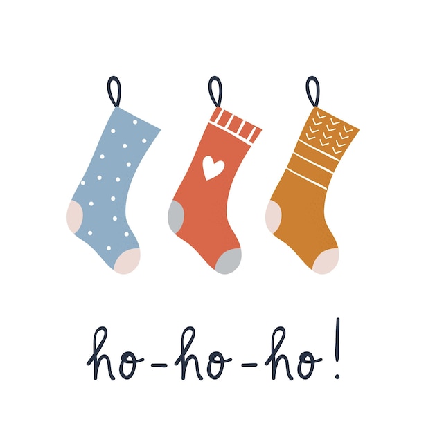 Calcetines navideños dibujados a mano con letras "ho-ho-ho". Plantilla de tarjeta de felicitación de Navidad festiva.
