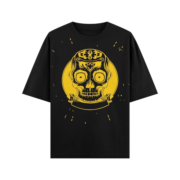 una camisa negra con una calavera amarilla en ella