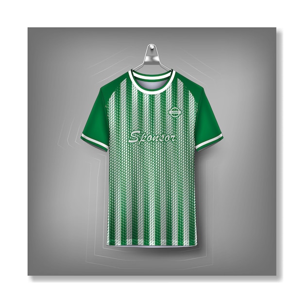 Una camiseta de rayas verdes y blancas con la palabra "club".