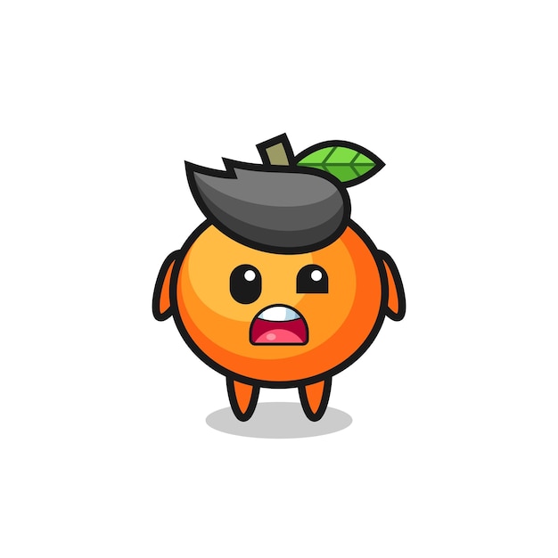 La cara de asombro de la linda mascota mandarina