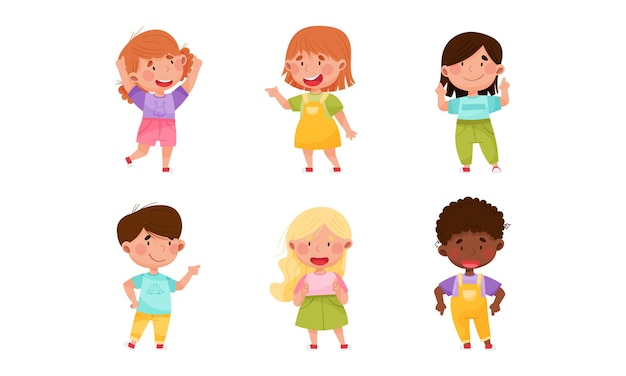 Caracteres de niños apuntando a algo con su primer dedo conjunto de ilustraciones vectoriales