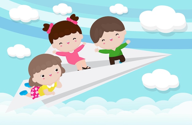 Caricatura de tres niños felices volando en el avión de papel en el cielo de nubes aislado