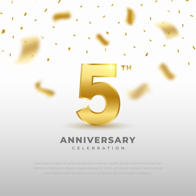 Celebración del quinto aniversario con color dorado brillante y fondo blanco.