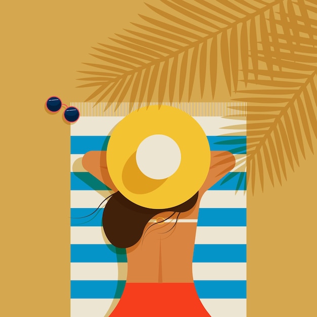 Chica en traje de baño tumbado en la playa tomando el solMujer con sombrero relajándose en el balneario