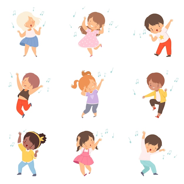 Vector chicos y chicas lindos cantando y bailando adorables niños divirtiéndose y disfrutando escuchando música ilustración vectorial de dibujos animados