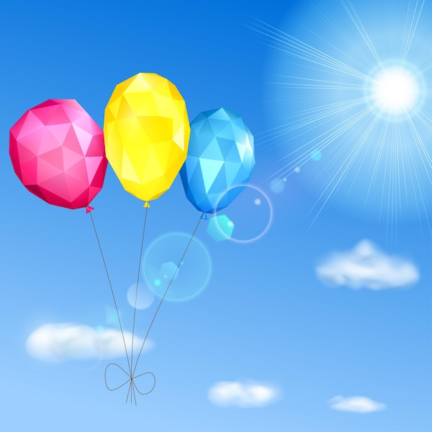 cielo, sol, nubes y globos poligonales bajos hechos de caras triangulares